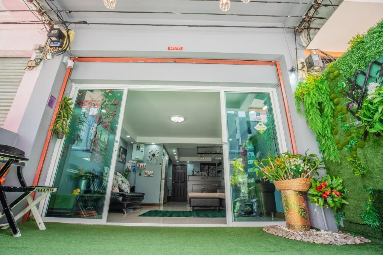 Menulis Coolly House Patong Bed and Breakfast Eksteriør billede