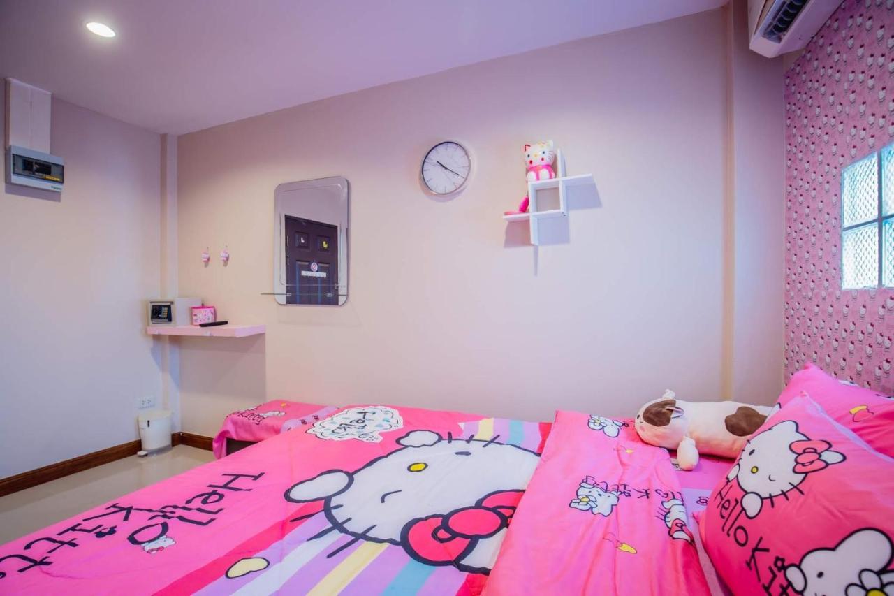 Menulis Coolly House Patong Bed and Breakfast Eksteriør billede