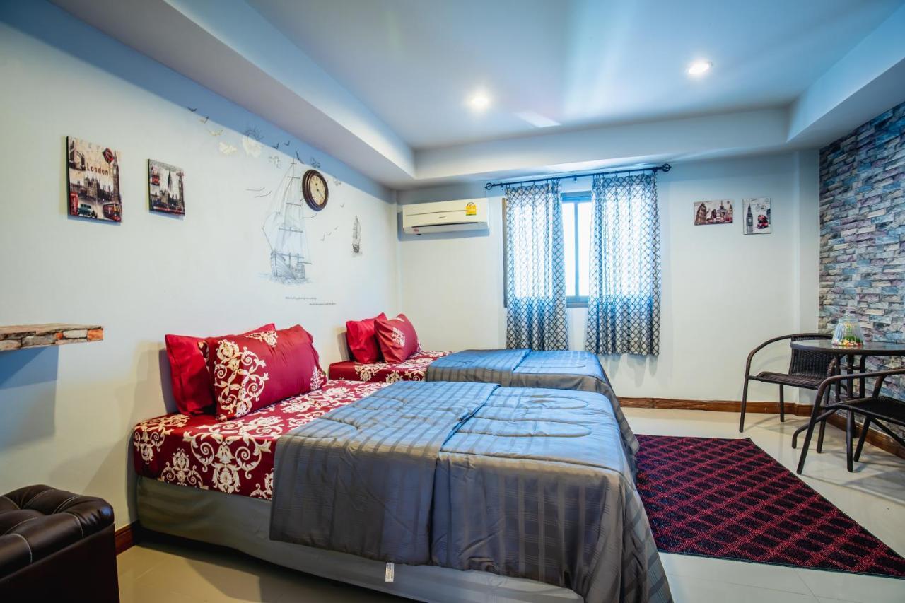 Menulis Coolly House Patong Bed and Breakfast Eksteriør billede