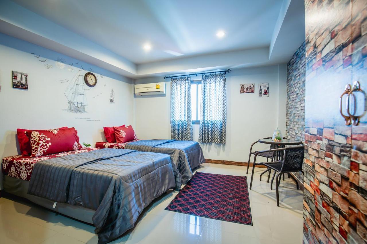 Menulis Coolly House Patong Bed and Breakfast Eksteriør billede